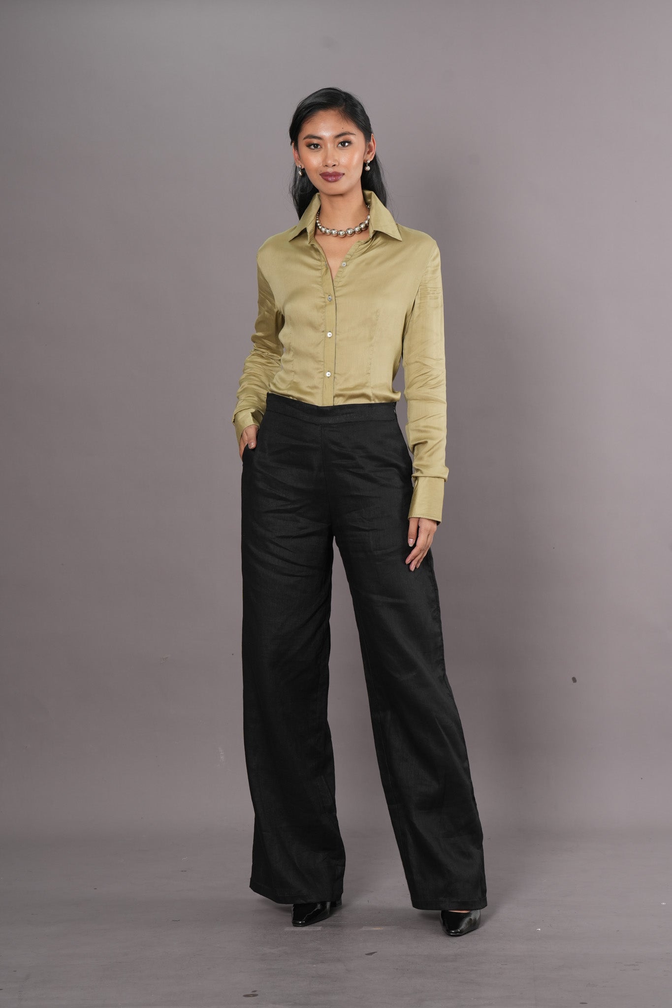 The Long-Sleeved Shirt with Cuff in 100% Tencel